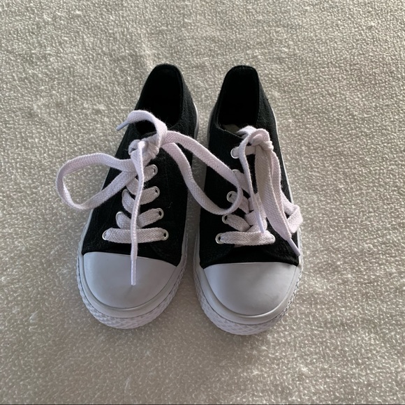 Airwalk Sneakers - Picture 2 of 5